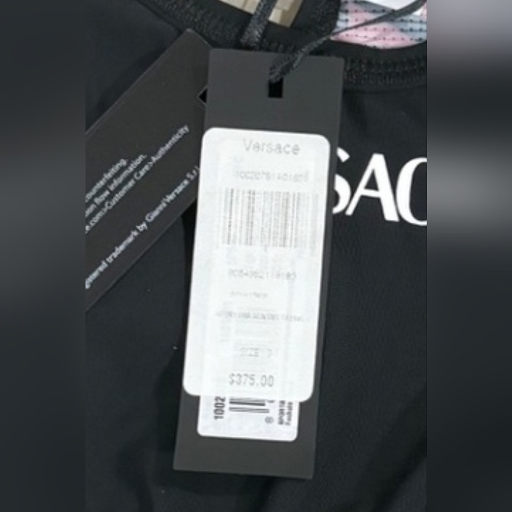 VERSACE Greca Signature Sports Bra & Versace Cycling Shorts SET (2 PIECES) NWT - Picture 15 of 15